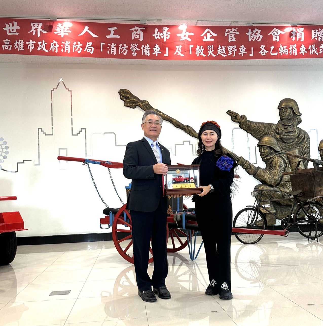 聯寶電子攜手世華捐贈救災車 譚明珠董事長親自出席力挺高雄防災